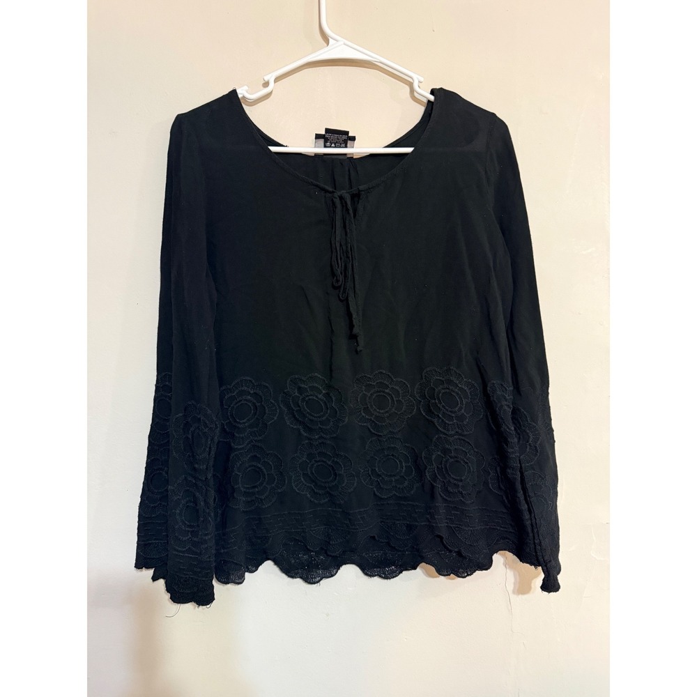 LIV LA Black Long Sleeve Floral Eyelet Lace Trim‎ Top S Witchy Whimsigoth Grunge